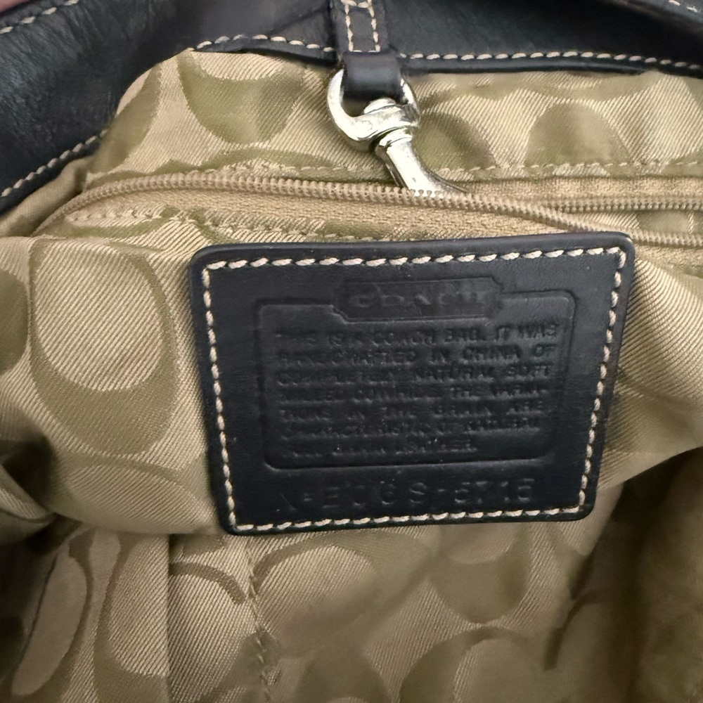Coach Black Leather Shoulder Bag - Picture 5 of 6
